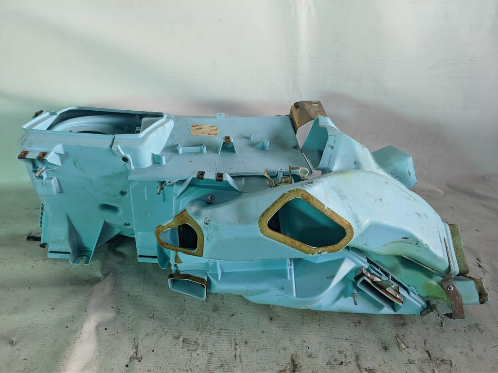корпус печки б/у - 2